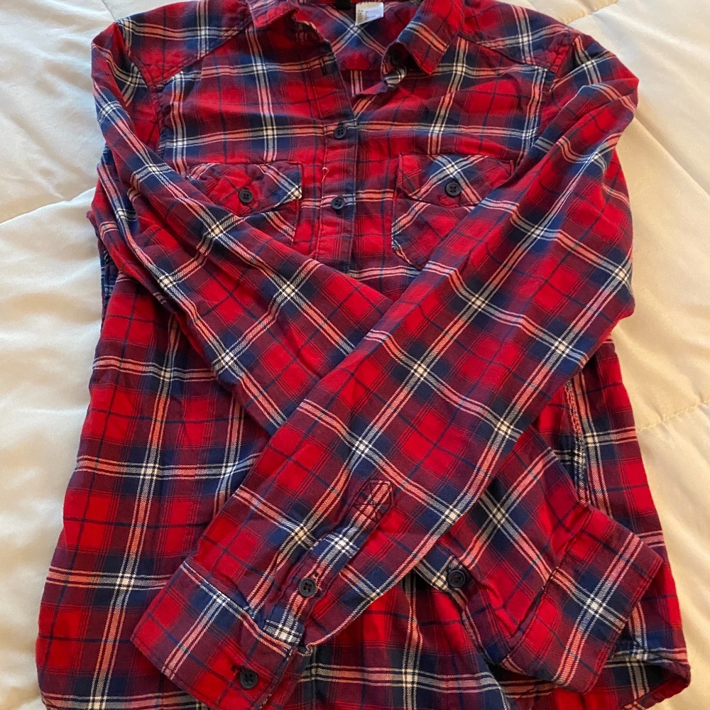 Top - Picture 2 of 3